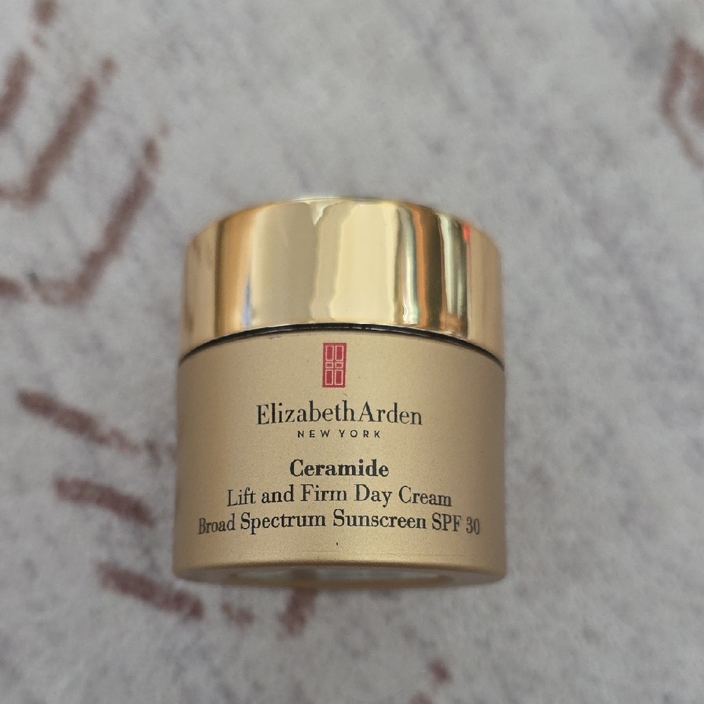 Elizabeth Arden Ceramide Day Cream - Gold and Cream